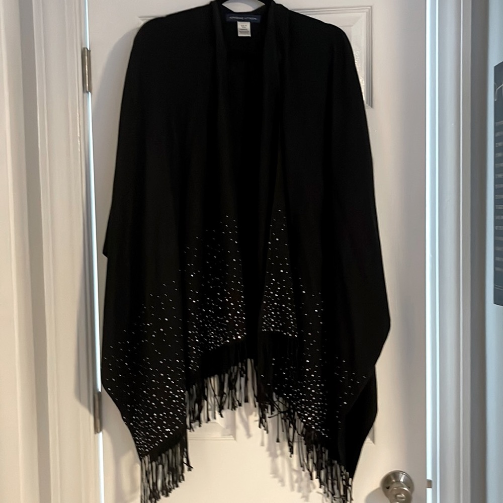 Sparky Silver Studded Shall. One Size.